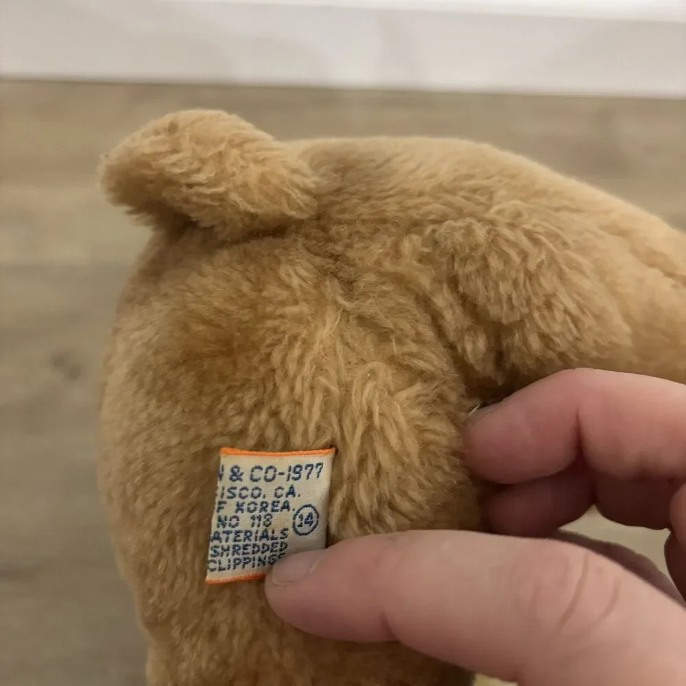 Vtg R. Dakin 1977 Teddy Bear Clasped Paws Korea Shredded Clippings Plush Toy